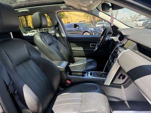 Used 2017 Land Rover Discovery Sport HSE AWD/4WD image 17
