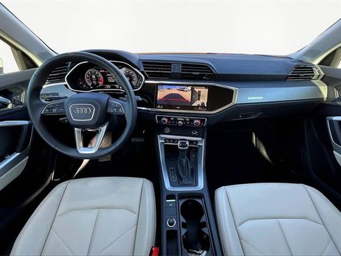 Certified 2025 Audi Q3 2.0T Premium Plus w/ Premium Plus Package image 15