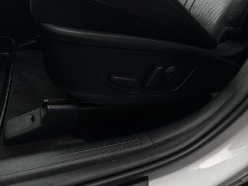 Used 2025 Kia Sorento SX AWD/4WD image 17