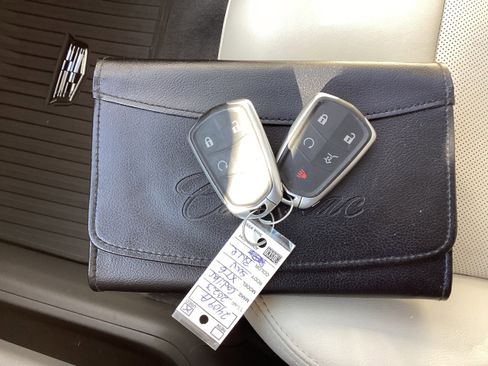 Used 2020 Cadillac XT6 Premium Luxury image 24