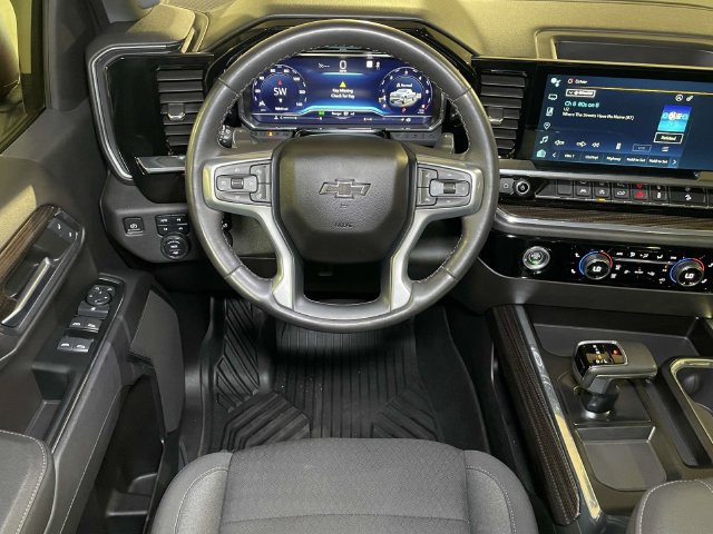 Used 2023 Chevrolet Silverado 1500 RST AWD/4WD image 24