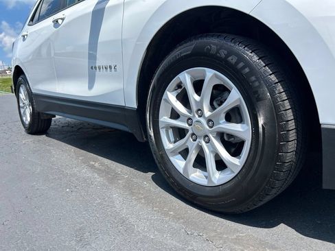 Used 2020 Chevrolet Equinox LS w/ LS Convenience Package AWD/4WD image 11