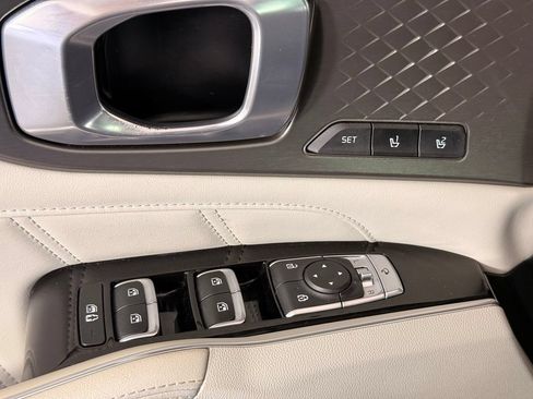 Used 2023 Kia Sorento SX Prestige w/ Panoramic Sunroof Package AWD/4WD image 28