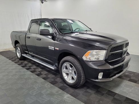 Used 2017 RAM 1500 Express w/ Express Value Package AWD/4WD image 11
