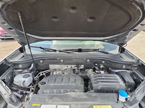 Used 2025 Volkswagen Atlas SE FWD image 34
