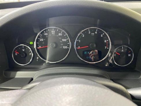 Used 2011 Jeep Liberty Sport AWD/4WD image 18
