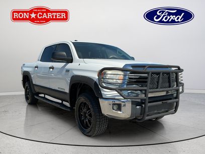 Used 2015 Toyota Tundra SR5 w/ SR5 Upgrade Package