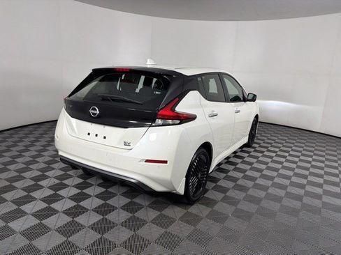 Used 2024 Nissan Leaf SV Plus FWD image 18