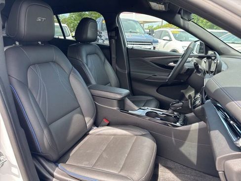 Used 2025 Buick Envista Sport Touring FWD image 27