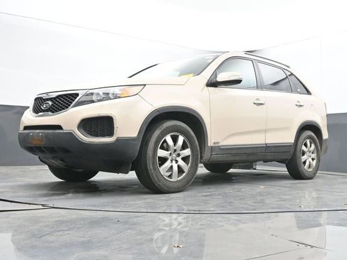 Used 2012 Kia Sorento LX w/ Third Row Pkg AWD/4WD image 24