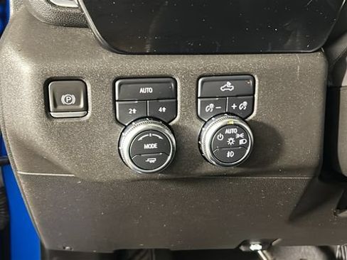 Used 2023 GMC Sierra 1500 Elevation AWD/4WD image 19