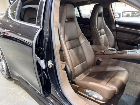 Used 2015 Porsche Panamera w/ Premium Package Plus image 66