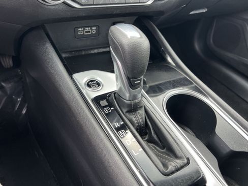 Used 2024 Nissan Altima 2.5 SV FWD image 21