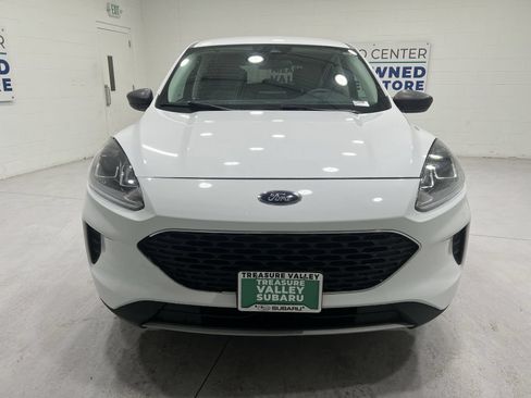 Used 2022 Ford Escape SE AWD/4WD image 3