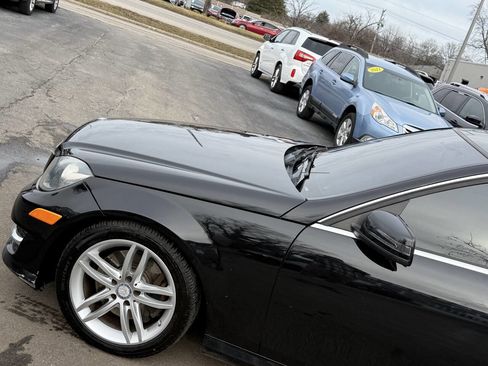 Used 2013 Mercedes-Benz C 300 4MATIC Sedan image 3