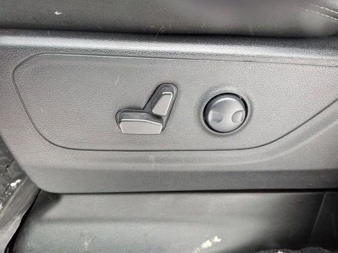 Used 2025 RAM 1500 Big Horn image 20