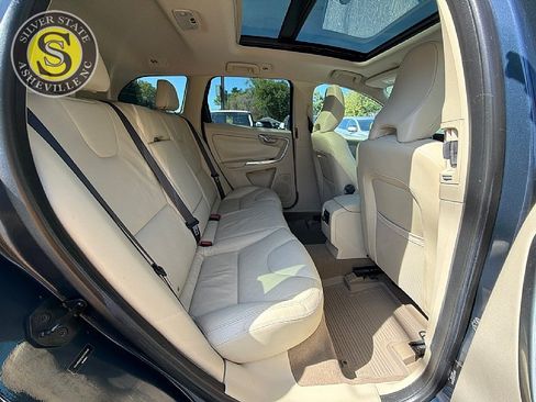 Used 2013 Volvo XC60 T6 AWD/4WD image 18