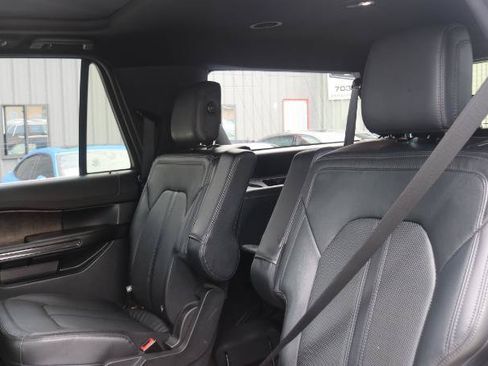 Used 2019 Ford Expedition Max Limited RWD image 21
