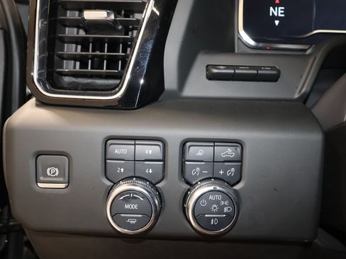 Certified 2024 GMC Sierra 1500 Denali Ultimate image 12