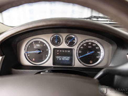 Used 2010 Cadillac Escalade 2WD Hybrid image 25