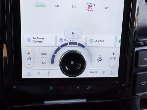 Used 2022 Ford F150 Lightning Platinum AWD/4WD image 37