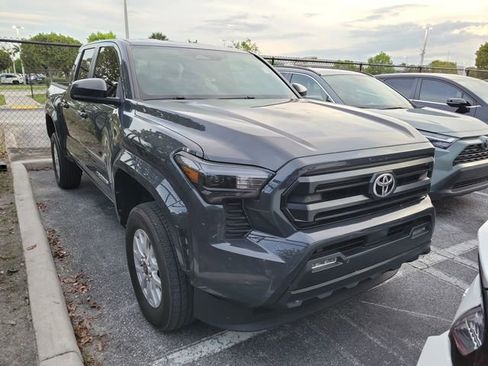 Used 2025 Toyota Tacoma SR5 RWD image 2