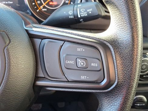 Used 2023 Jeep Wrangler Sport image 23