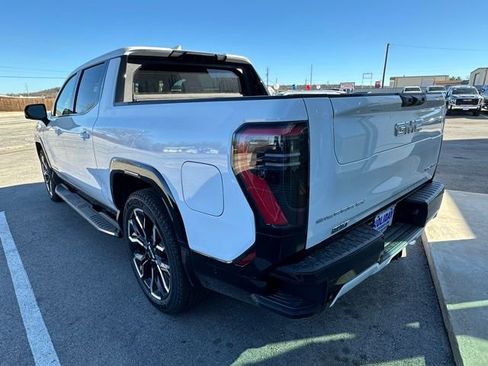 New 2025 GMC Sierra EV Denali AWD/4WD image 7