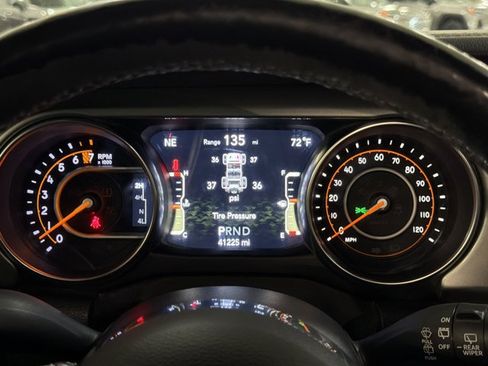 Used 2021 Jeep Wrangler Unlimited Sahara w/ Uconnect 4C Nav & Sound Group AWD/4WD image 28