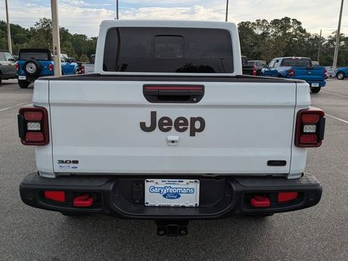 Used 2023 Jeep Gladiator Rubicon AWD/4WD image 5