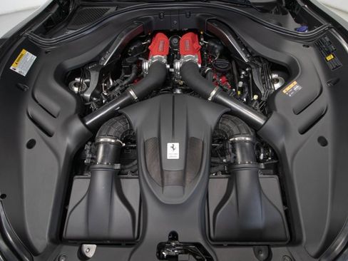 Used 2021 Ferrari Roma image 57