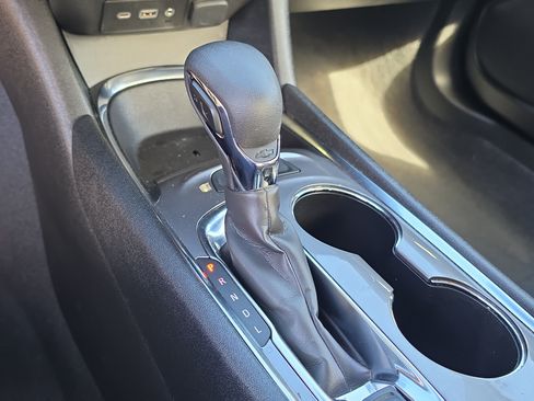 Used 2024 Chevrolet Malibu LT FWD image 27