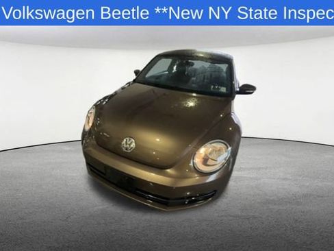 Used 2012 Volkswagen Beetle 2.5 image 3