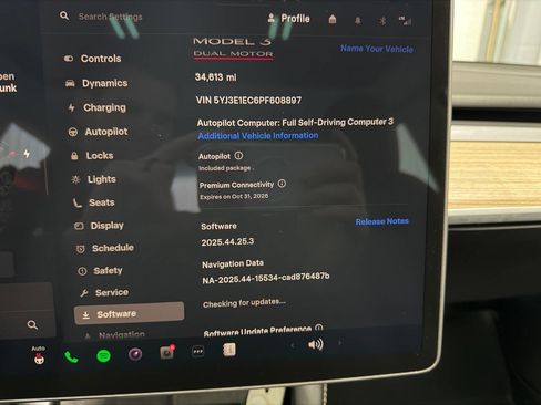 Used 2023 Tesla Model 3 Performance image 24