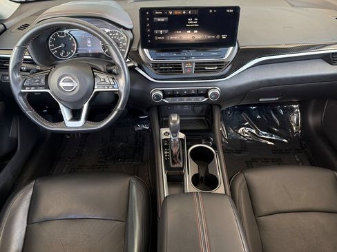 Used 2023 Nissan Altima 2.5 SR w/ SR Premium Package FWD image 14