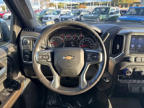 Used 2021 Chevrolet Silverado 1500 LT w/ Z71 Off-Road Package AWD/4WD image 25
