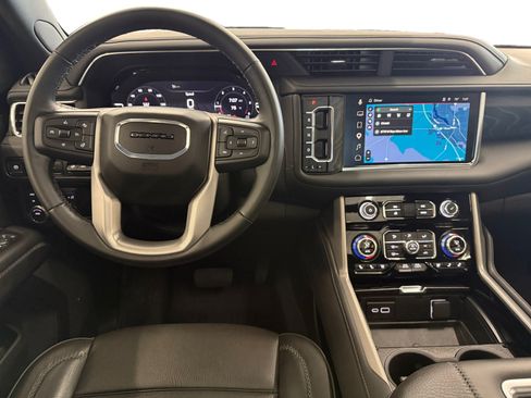 Used 2024 GMC Yukon Denali AWD/4WD image 14