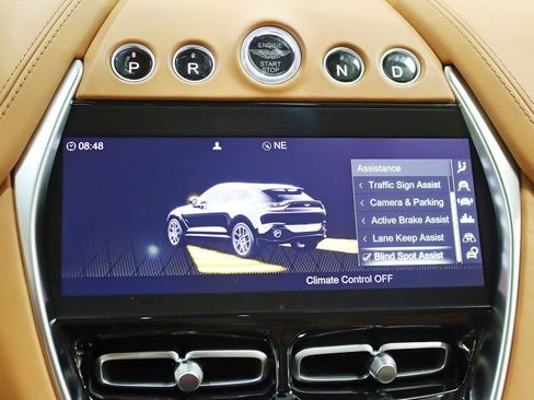 Used 2023 Aston Martin DBX AWD/4WD image 28