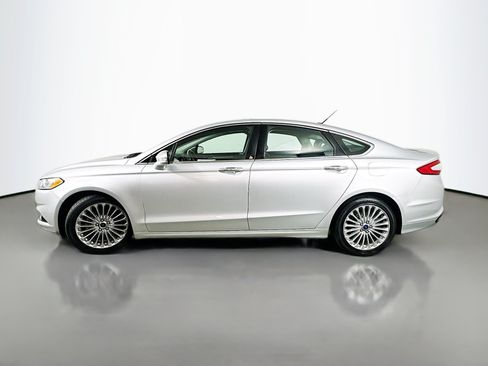Used 2016 Ford Fusion Titanium FWD image 4