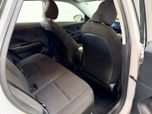 Certified 2024 Hyundai Kona SE AWD/4WD image 40