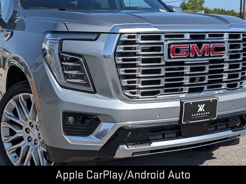 New 2026 GMC Yukon Denali w/ Denali Reserve Package AWD/4WD image 9