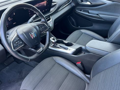 Used 2024 Buick Envista Preferred w/ Convenience I Package image 7