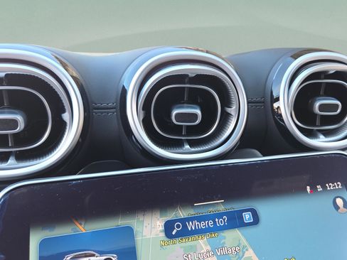 New 2026 Mercedes-Benz GLC 300 image 32