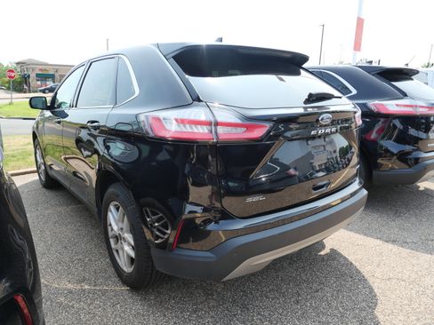 Used 2024 Ford Edge SEL AWD/4WD image 4