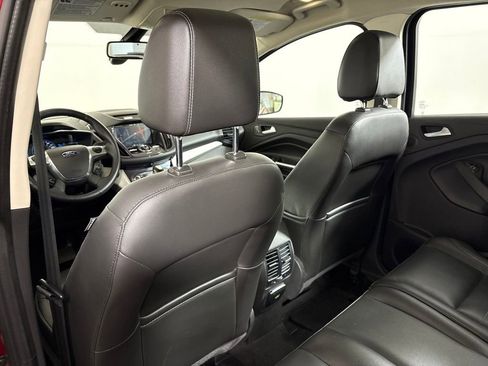 Used 2015 Ford C-MAX SEL w/ Equipment Group 302A FWD image 27