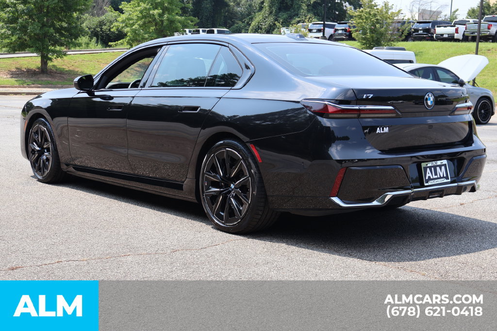 Used 2023 BMW i7 xDrive60 AWD/4WD image 8
