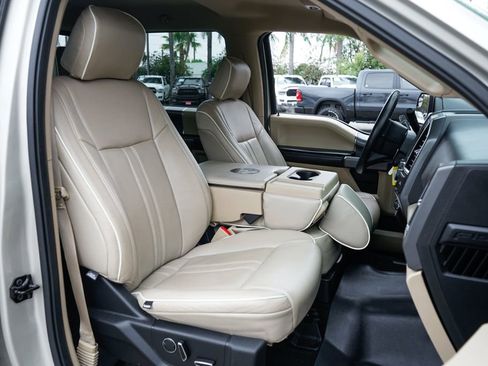 Used 2018 Ford F150 XLT w/ Equipment Group 302A Luxury AWD/4WD image 38