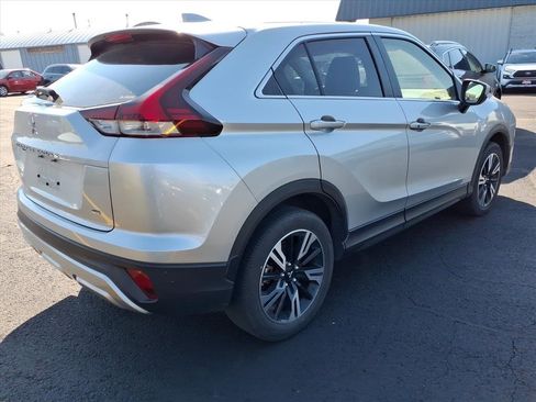 Used 2024 Mitsubishi Eclipse Cross SE image 3