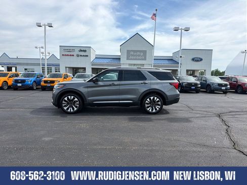 Used 2026 Ford Explorer Platinum w/ LUX Leather Package AWD/4WD image 2