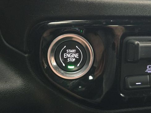 Used 2024 GMC Sierra 1500 Elevation AWD/4WD image 23